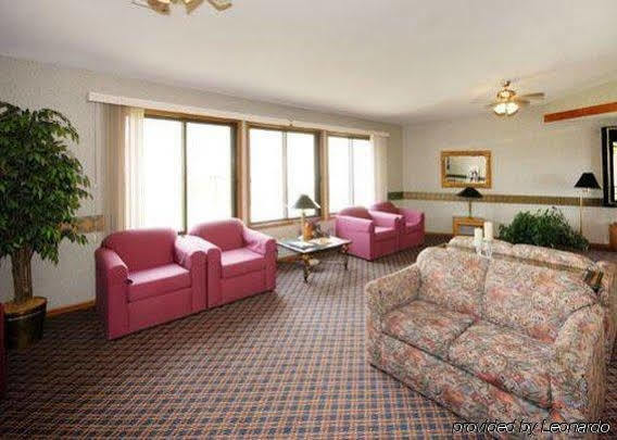 Econo Lodge Inn & Suites Menomonie Dış mekan fotoğraf